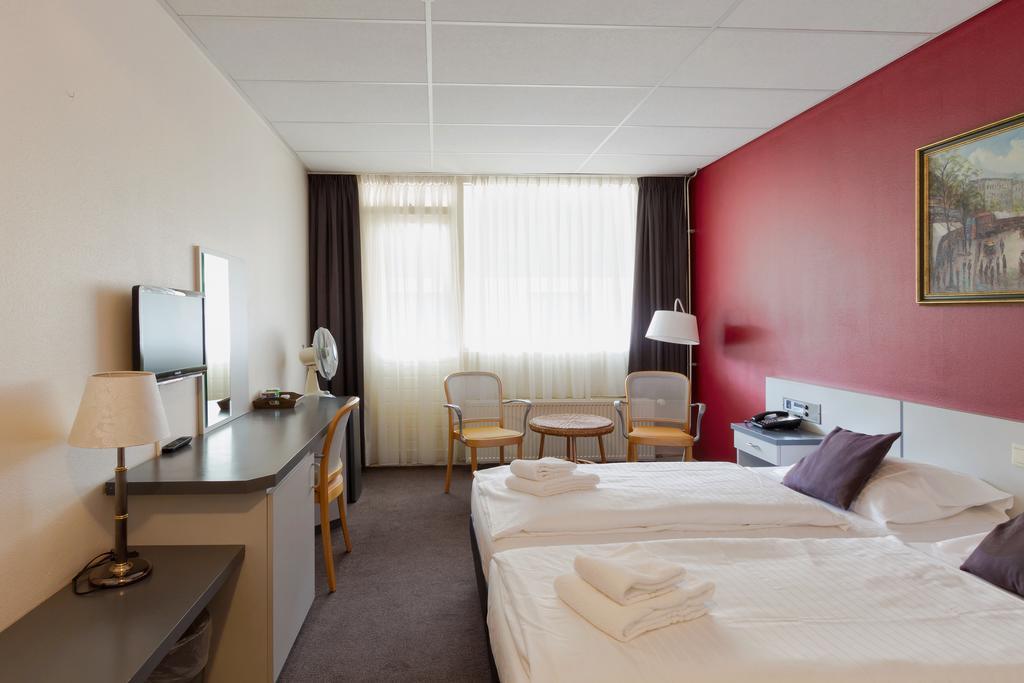Hotel Restaurant De Baronie Boxmeer Room photo